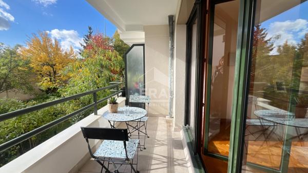 3 Pieces ensoleillé au calme et sans vis à vis