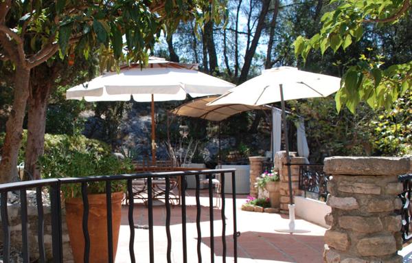 Maison - Magnifique demeure atypique dans grande propriété