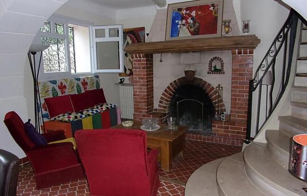 Maison - Magnifique demeure atypique dans grande propriété