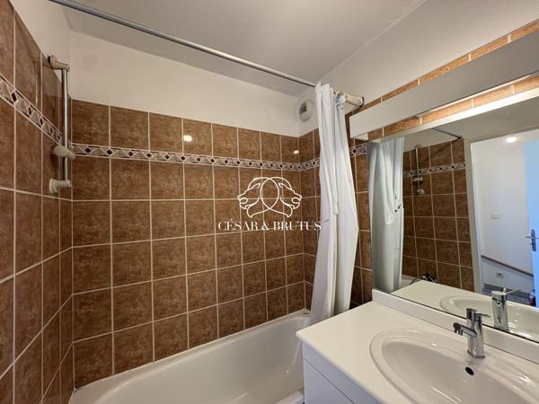 Lyon 8ᵉ – Rue Antoine Lumière – Beau T3 de 69m² avec balcon au calme