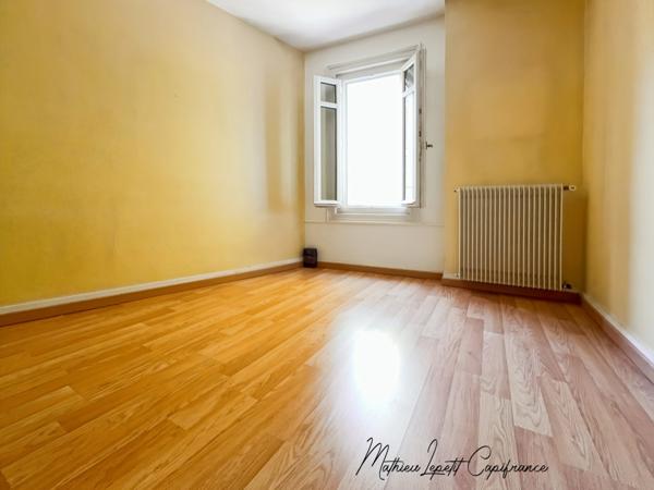 Appartement à vendre 4 pièces PERIGUEUX (24) 69 M² CENTRE-VILLE pas de travaux, vue dégagée, charme de l’ancien.