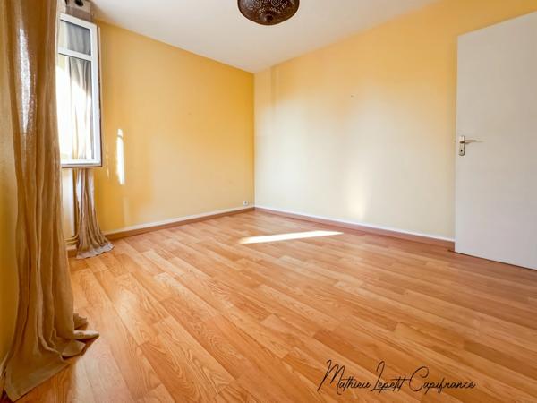 Appartement à vendre 4 pièces PERIGUEUX (24) 69 M² CENTRE-VILLE pas de travaux, vue dégagée, charme de l’ancien.