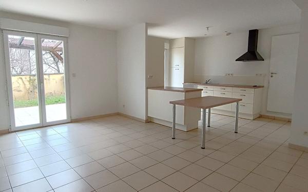 Maison à vendre    4 pièces • 110,76 m2 Saint-Genis-Laval