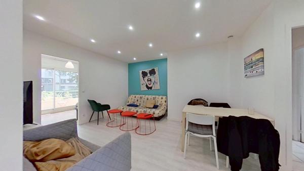 93 rue Marius Berliet-Lyon-69008 – Chambre 1 – T5 Meublé – 495 €CC