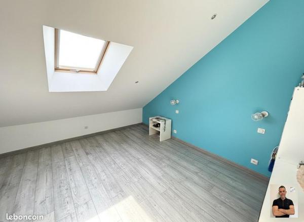 Maison  4 pièce(s) 141 m2