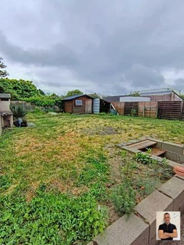 Maison  4 pièce(s) 141 m2