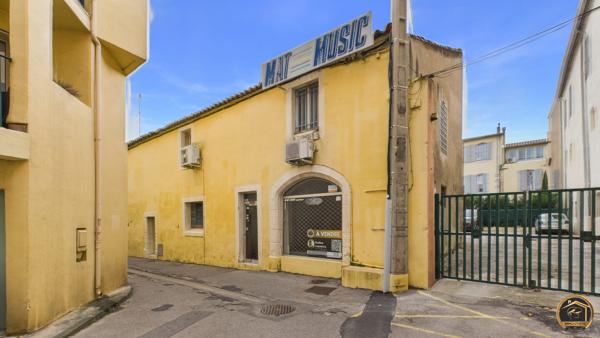 GRAND LOCAL OU HABITATION - NARBONNE