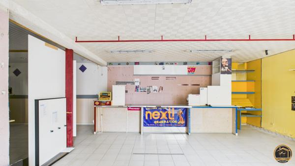 GRAND LOCAL OU HABITATION - NARBONNE
