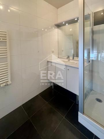 Appartement Levallois Perret 1 pièce(s) 31.77 m2