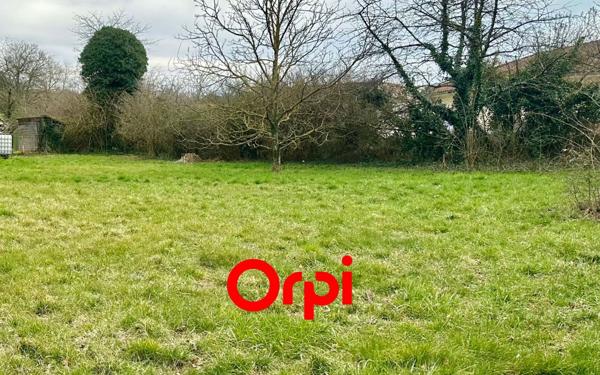 Terrain à vendre    Frontonas