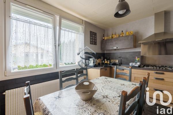 House for sale 6 rooms 106 m² Chanteheux