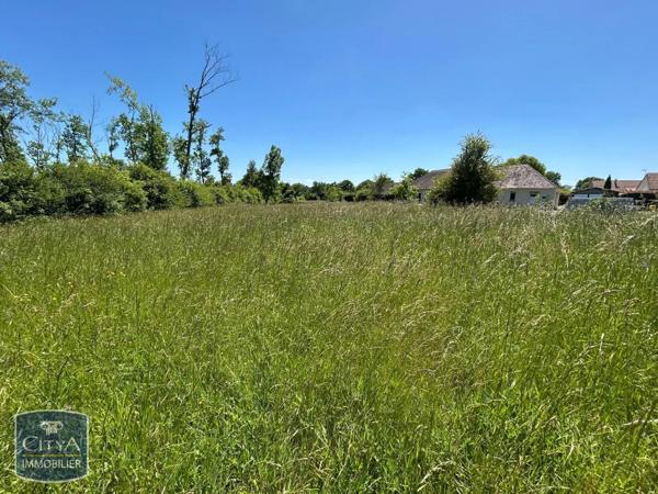 Terrain à vendre 4696m²