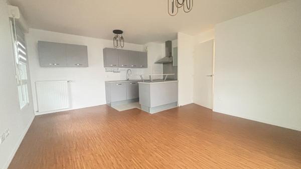 Appartement Evry Courcouronnes 3 pièce(s) 62.23 m2