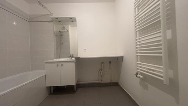 Appartement Evry Courcouronnes 3 pièce(s) 62.23 m2