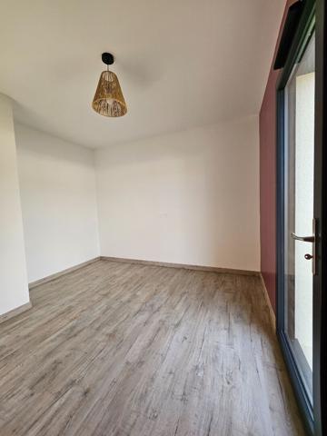 Maison Roullet Saint Estephe 4 pièce(s) 95 m2