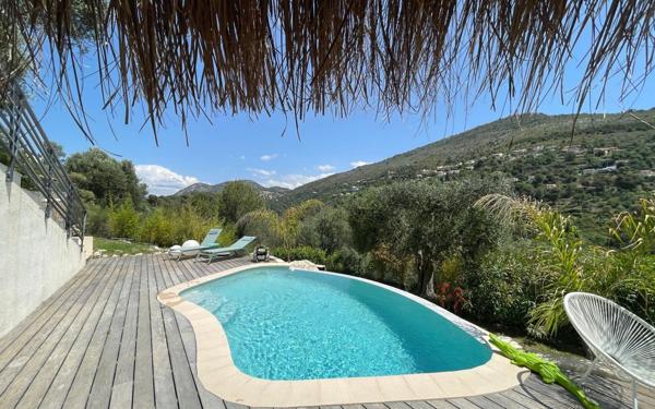 Maison à vendre    5 pièces • 134 m2 Colomars