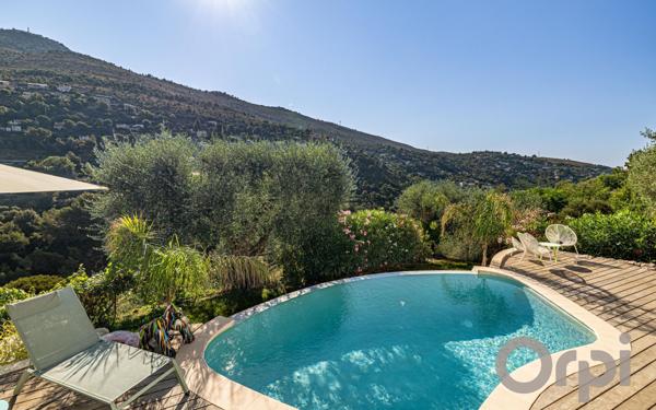 Maison à vendre    5 pièces • 134 m2 Colomars