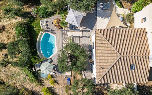 Maison à vendre    5 pièces • 134 m2 Colomars