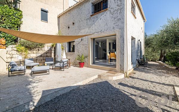 Maison à vendre    5 pièces • 134 m2 Colomars