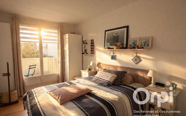 Appartement à vendre    3 pièces • 67,77 m2 Montigny-le-Bretonneux