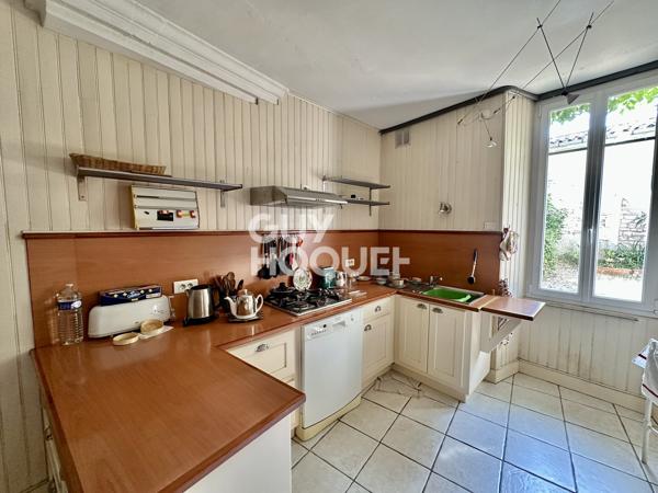 Maison Fontenay Le Comte 6 pièce(s) 179.50 m2