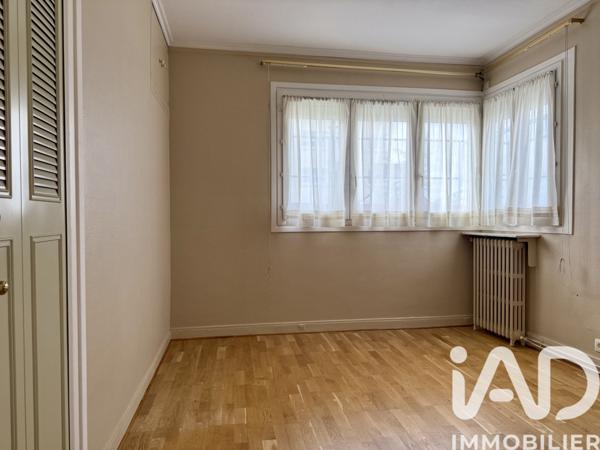 Location appartement 4 pièces 79 m² Nanterre