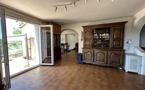 Maison à vendre    4 pièces • 100 m2 Caveirac