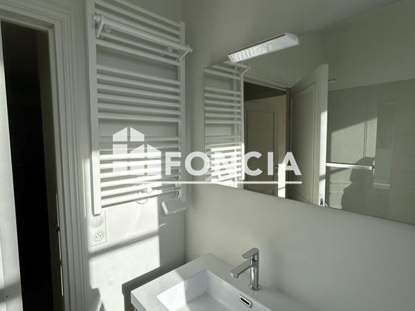 Location Appartement 3 pièces 87.29 m² - 20 RUE LATAPIE Pau 64000