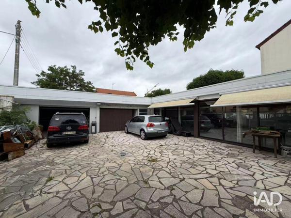 Location boutique/local commercial 300 m² Carrières-sous-Poissy