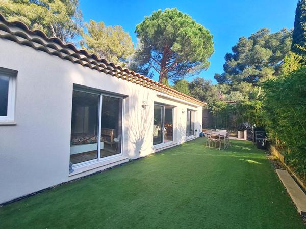 VILLA DE PLAIN PIED- LE BRUSC