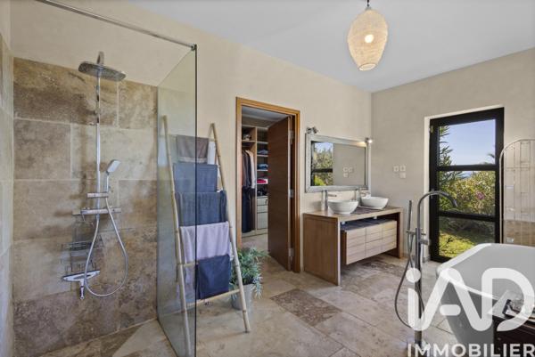 Maison à vendre 6 pièces 261 m² Aups