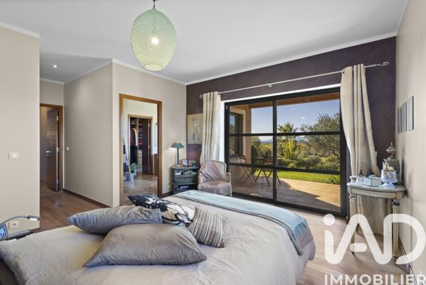 Maison à vendre 6 pièces 261 m² Aups