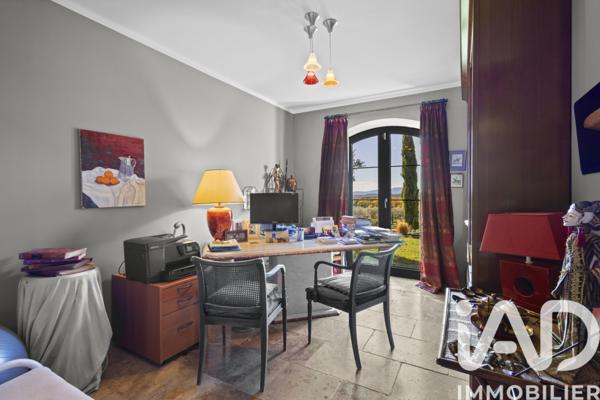 Maison à vendre 6 pièces 261 m² Aups