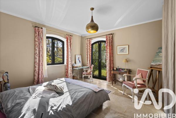 Maison à vendre 6 pièces 261 m² Aups