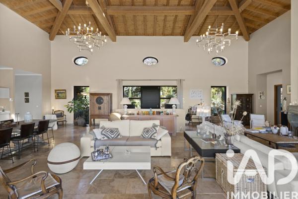 Maison à vendre 6 pièces 261 m² Aups