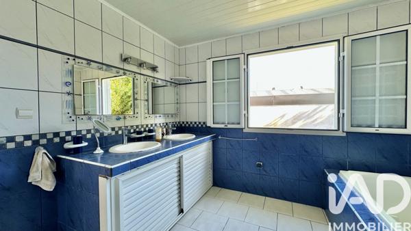 Maison à vendre 6 pièces 168 m² Le Tampon