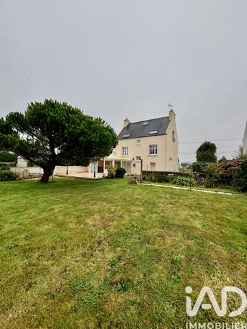 Maison à vendre 8 pièces 174 m² Plouguerneau