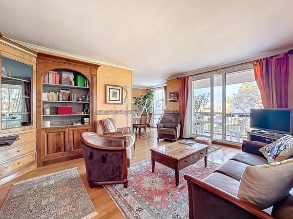 appartement familiale avec 3 chambres et double séjour