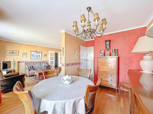 appartement familiale avec 3 chambres et double séjour