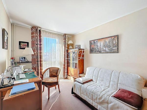 appartement familiale avec 3 chambres et double séjour