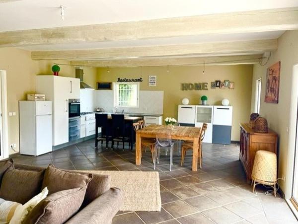 Maison de charme avec piscine à Mane