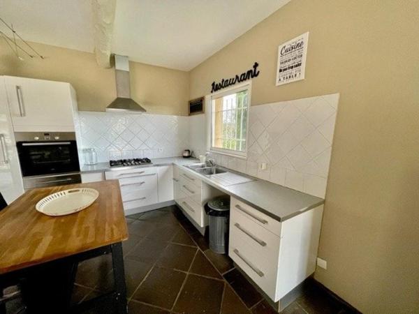 Maison de charme avec piscine à Mane