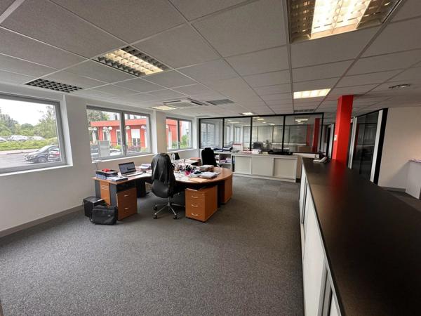 Vente Bureau 8 pièces 262 m2 à Scy-Chazelles