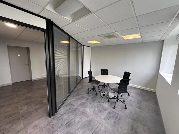 Vente Bureau 8 pièces 262 m2 à Scy-Chazelles