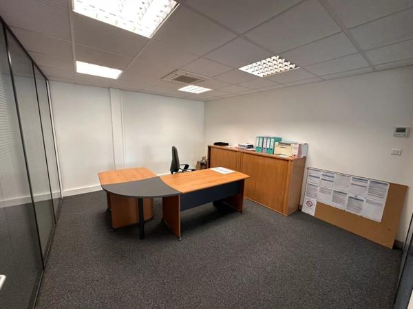 Vente Bureau 8 pièces 262 m2 à Scy-Chazelles