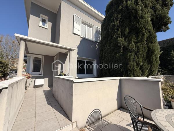 Maison de 232 m²