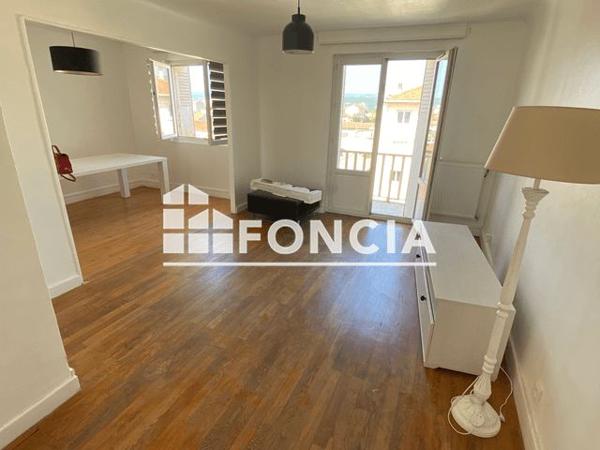 Location Appartement 4 pièces 72.6 m² - 72 RUE GENISSIEU Valence 26000