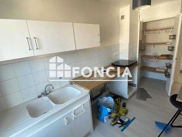 Location Appartement 4 pièces 72.6 m² - 72 RUE GENISSIEU Valence 26000