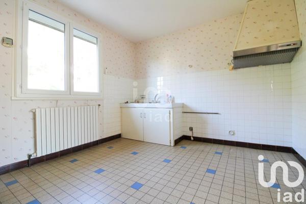 Maison 6 pièces de 120 m² à Saint-Affrique (12400)