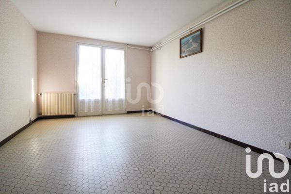 Maison 6 pièces de 120 m² à Saint-Affrique (12400)